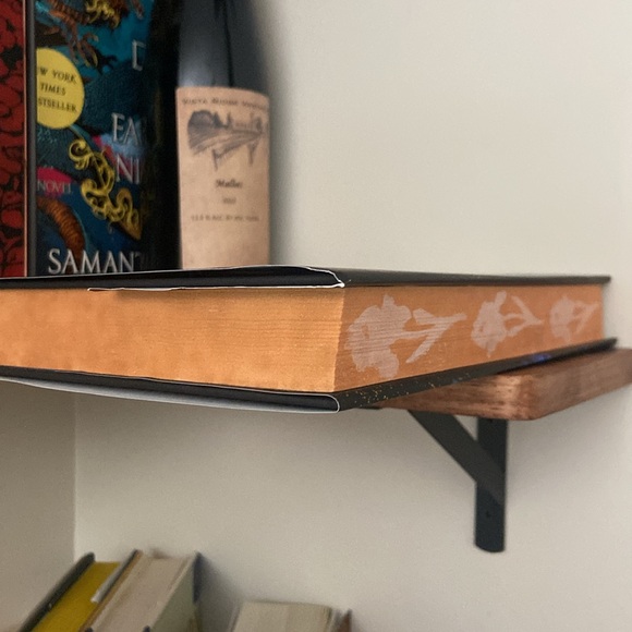 Divine Rivals by Rebecca Ross, custom edges, First edition - Picture 5 of 5